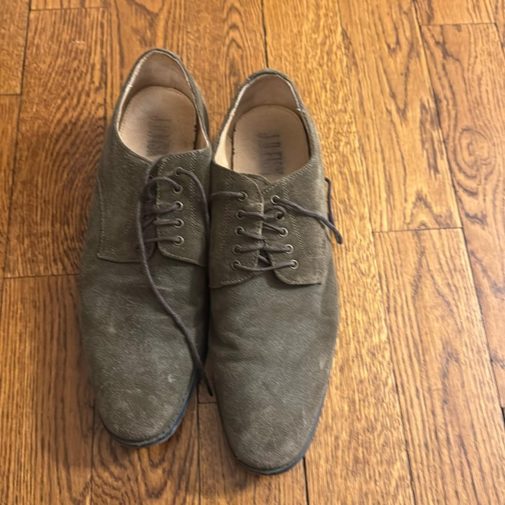 Dark green dress shoes